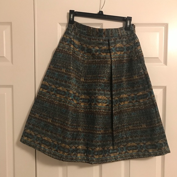Elegant midi skirt. - Picture 2 of 8